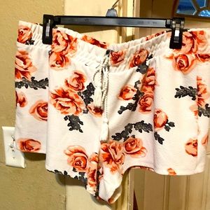 Hot Kiss shorts with elastic waist and draw string. Short shorts